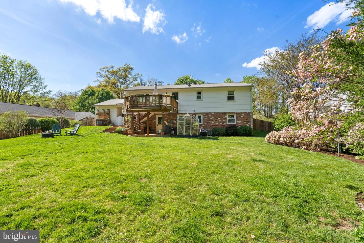 Exterior - 8713 Kerry Ln, Springfield, VA 22152 photo 11 of 22