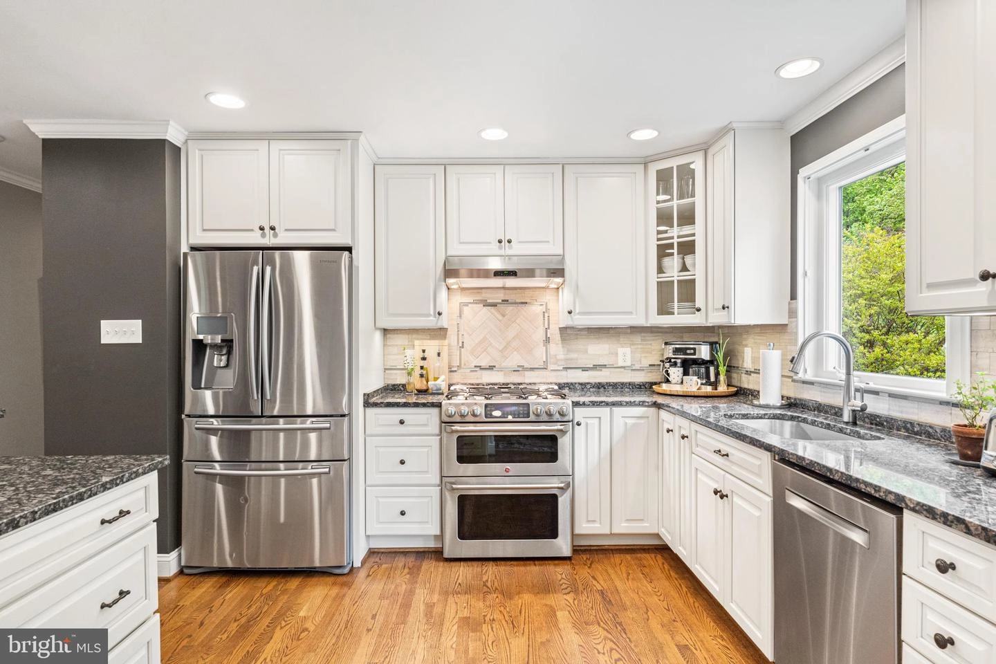 Kitchen - 8713 Kerry Ln, Springfield, VA 22152 photo 2 of 8