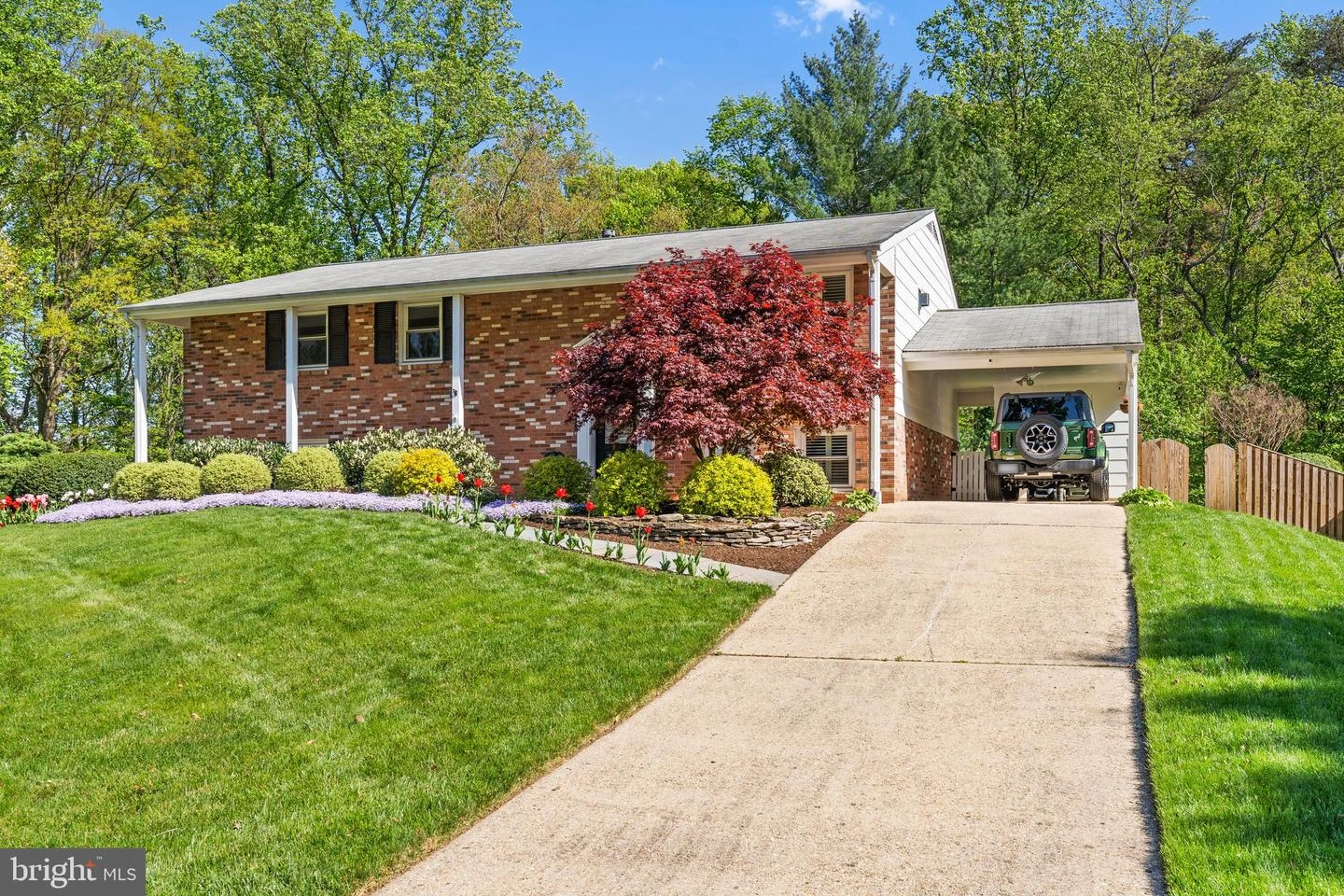 Exterior - 8713 Kerry Ln, Springfield, VA 22152 photo 2 of 22