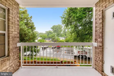 1952 Kennedy Dr #103, Mclean, VA 22102 photo 35