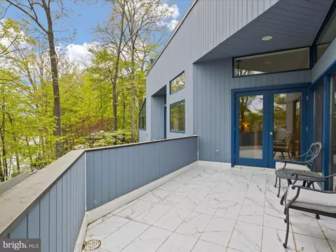 Exterior - 2005 Cutwater Ct, Reston, VA 20191 photo 6 of 15