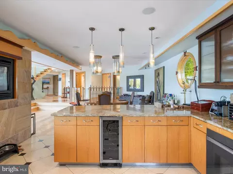 Kitchen - 2005 Cutwater Ct, Reston, VA 20191 photo 7 of 9