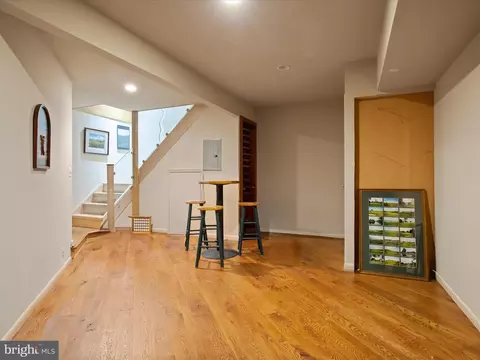 Entry Way - 2005 Cutwater Ct, Reston, VA 20191 photo 5 of 5