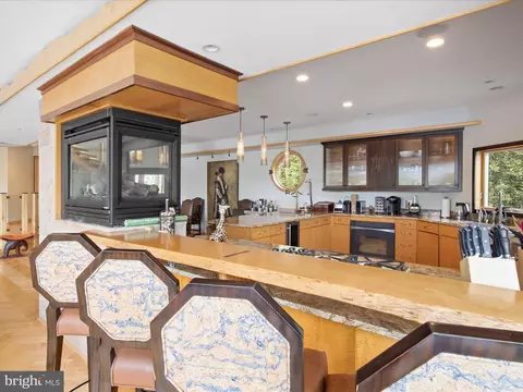 Kitchen - 2005 Cutwater Ct, Reston, VA 20191 photo 2 of 9