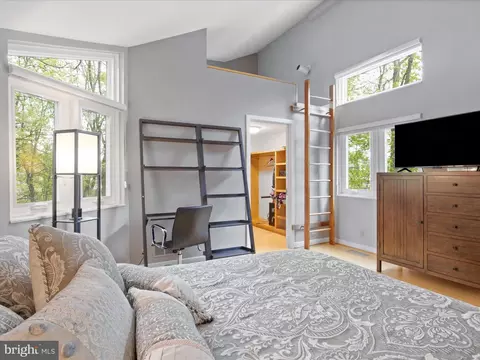 Bedroom - 2005 Cutwater Ct, Reston, VA 20191 photo 8 of 8