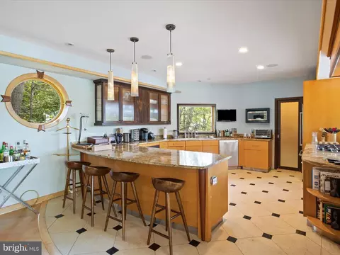 Kitchen - 2005 Cutwater Ct, Reston, VA 20191 photo 3 of 9