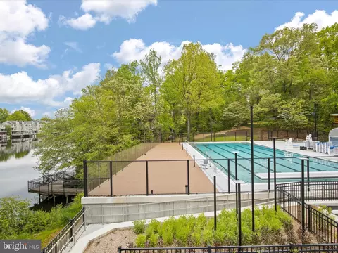 Exterior - 2005 Cutwater Ct, Reston, VA 20191 photo 14 of 15