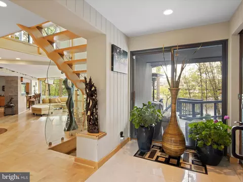 Dining - 2005 Cutwater Ct, Reston, VA 20191 photo 1 of 7