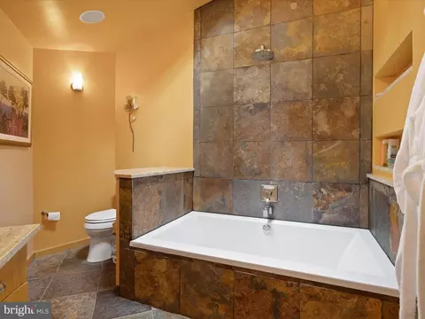 Bath - 2005 Cutwater Ct, Reston, VA 20191 photo 9 of 9