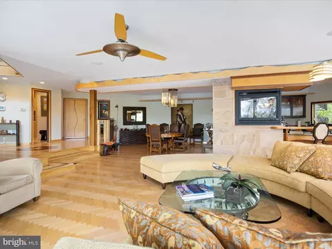 Living - 2005 Cutwater Ct, Reston, VA 20191 photo 6 of 8