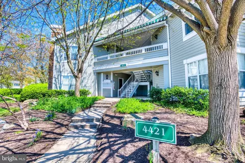 4421 Fair Stone Dr #203, Fairfax, VA 22033