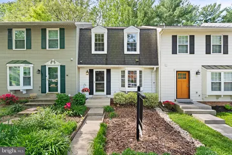 10223 Quiet Pond Ter, Burke, VA 22015