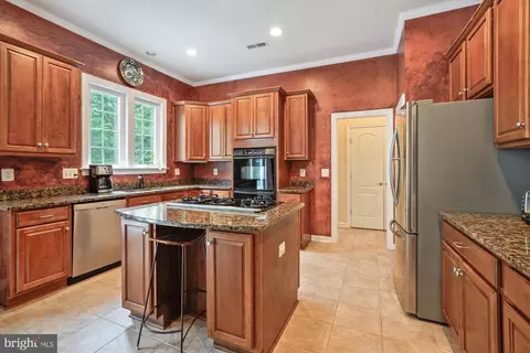 7311 Beechwood Dr, Springfield, VA 22153 photo 18