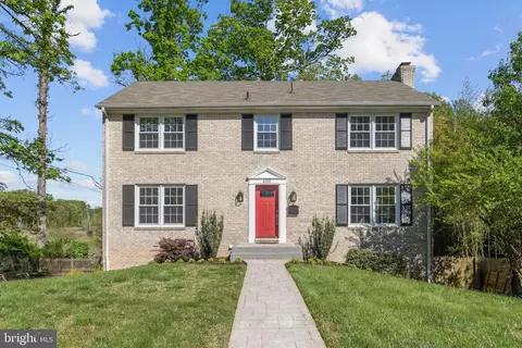 8310 Wagon Wheel Rd, Alexandria, VA 22309