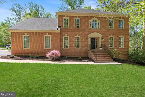 10651 Chadwell Ct, Great Falls, VA 22066