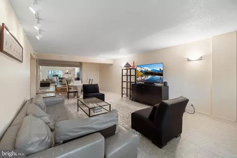 Living - 7600 Tremayne Pl #103, Mclean, VA 22102 photo 3 of 4