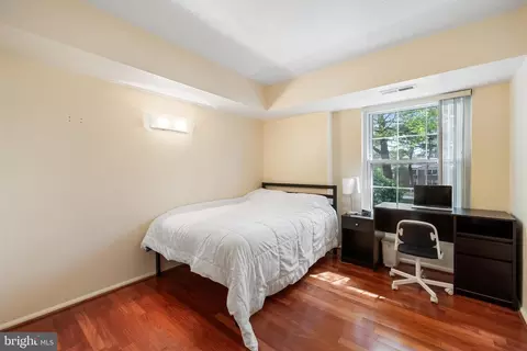 Bedroom - 7600 Tremayne Pl #103, Mclean, VA 22102 photo 1 of 6