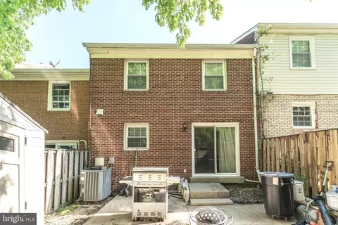 8054 Powderbrook Ln, Springfield, VA 22153 photo 23