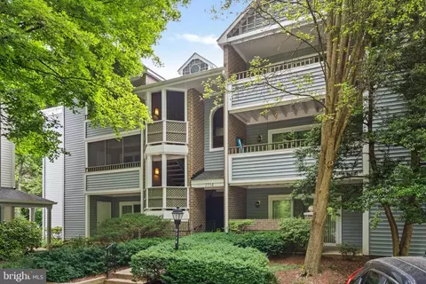 7714 Lafayette Forest Dr #31, Annandale, VA 22003