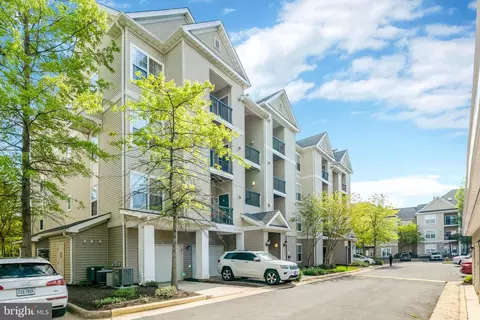 5132 I Brittney Elyse Cir #5132I, Centreville, VA 20120