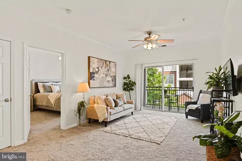 12954 Centre Park Cir #303, Herndon, VA 20171
