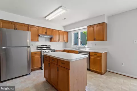 Kitchen - 8733 Stone Hill Pl, Springfield, VA 22153 photo 1 of 3