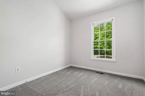 Bedroom - 8733 Stone Hill Pl, Springfield, VA 22153 photo 2 of 4