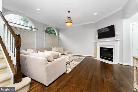 Living - 7728 Tea Table Dr, Lorton, VA 22079 photo 1 of 1