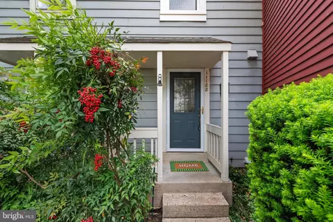 11188 Silentwood Ln, Reston, VA 20191
