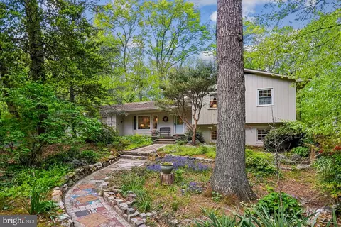 11800 Triple Crown Rd, Reston, VA 20191