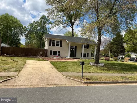 8100 Kidd St, Alexandria, VA 22309
