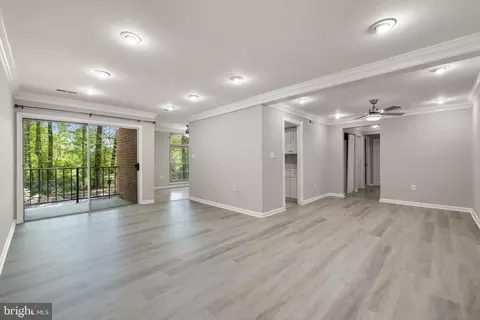 3356 Woodburn Rd #3356-13, Annandale, VA 22003