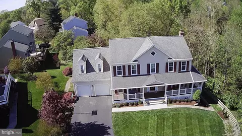 13180 Lazy Glen Ln, Herndon, VA 20171