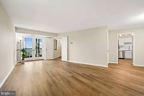 5901 Mount Eagle Dr #1403, Alexandria, VA 22303