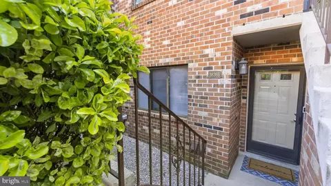 3836 B Steppes Ct #3836B, Falls Church, VA 22041