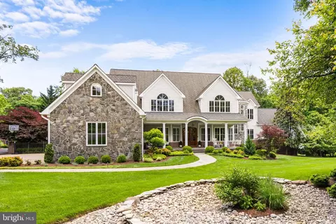 3702 Waples Crest Ct, Oakton, VA 22124