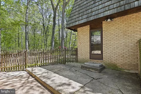 Exterior - 12008 Whip Rd, Reston, VA 20191 photo 9 of 11