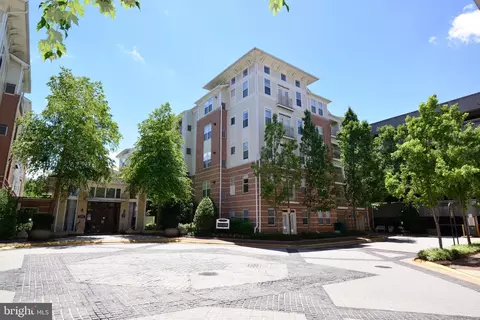 9490 Virginia Center Blvd #343, Vienna, VA 22181