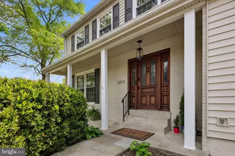 2213 William And Mary Dr, Alexandria, VA 22308