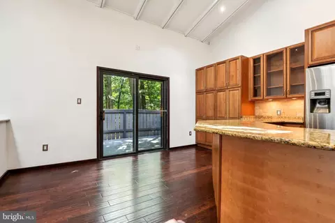 2425 Glade Bank Way, Reston, VA 20191 photo 17
