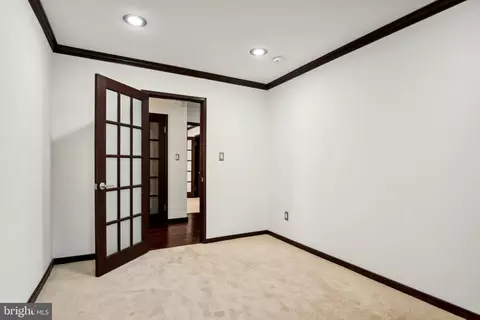 2425 Glade Bank Way, Reston, VA 20191 photo 42