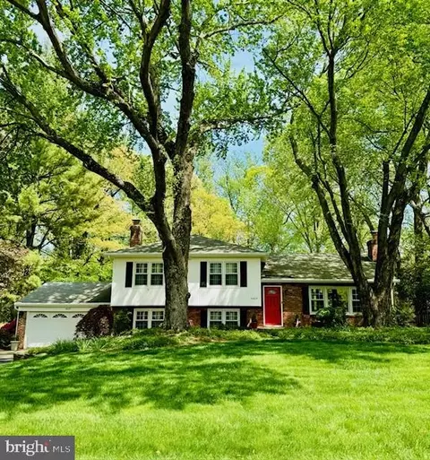 3609 Kirkwood Dr, Fairfax, VA 22031