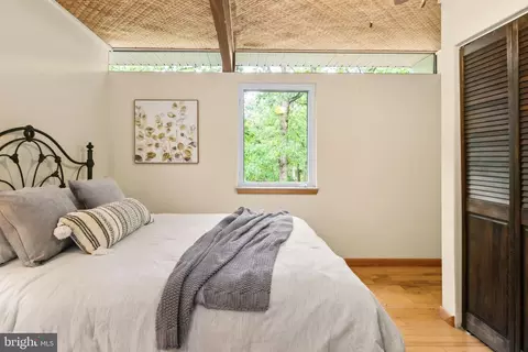 Bedroom - 5837 Boothe Dr, Burke, VA 22015 photo 6 of 10