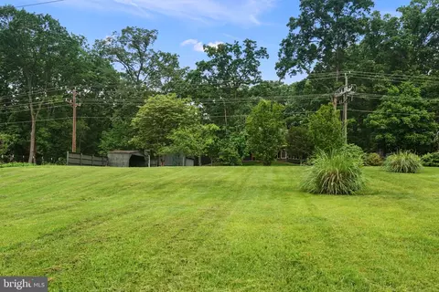 Exterior - 5837 Boothe Dr, Burke, VA 22015 photo 15 of 17