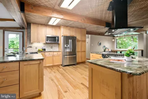Kitchen - 5837 Boothe Dr, Burke, VA 22015 photo 1 of 6