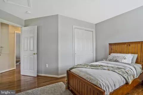 Bedroom - 8486 Brutus Ct, Springfield, VA 22153 photo 6 of 8