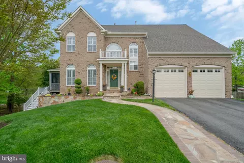 Exterior - 8486 Brutus Ct, Springfield, VA 22153 photo 2 of 8