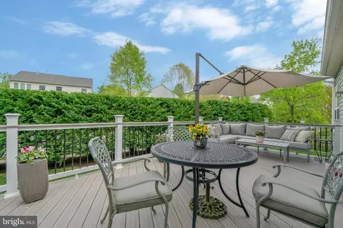 Exterior - 8486 Brutus Ct, Springfield, VA 22153 photo 5 of 8