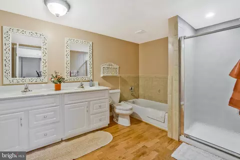 Bath - 8486 Brutus Ct, Springfield, VA 22153 photo 5 of 5