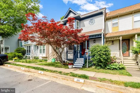 9629 Pierrpont St, Burke, VA 22015